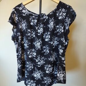 Le Rouge Sz 2x Black Blouse White Floral  Tie Back